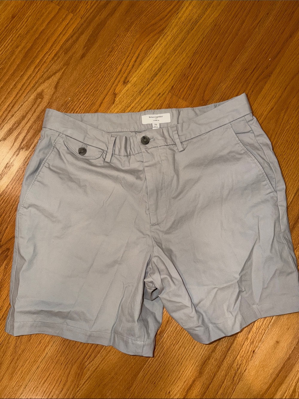 Banana Republic Light Gray Men's Flat-Front Shorts